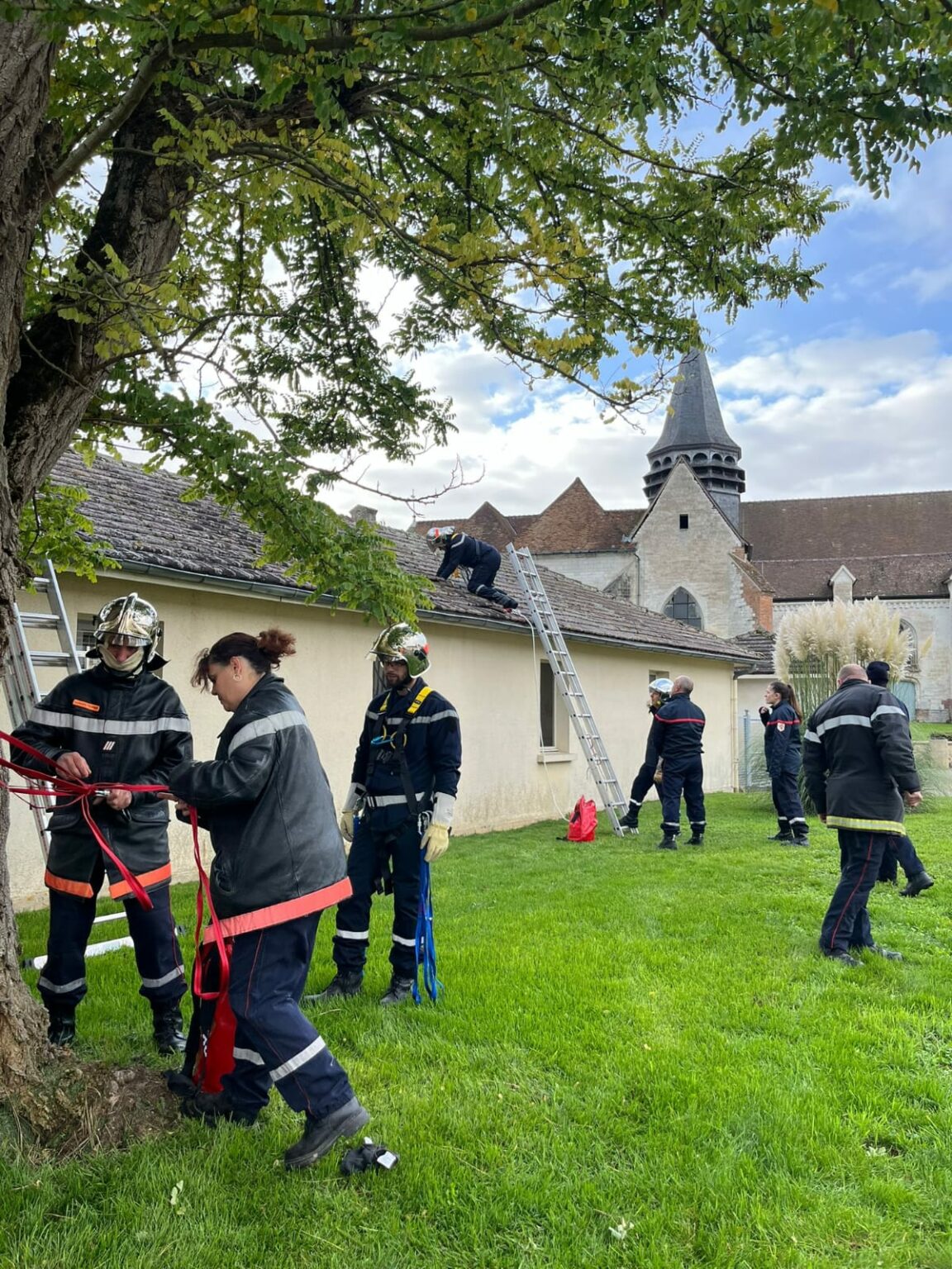 WhatsApp Image 2025-10-05 at 21.01.55 (4)