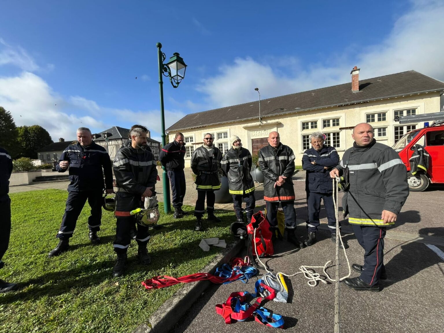 WhatsApp Image 2025-10-05 at 21.01.56 (1)