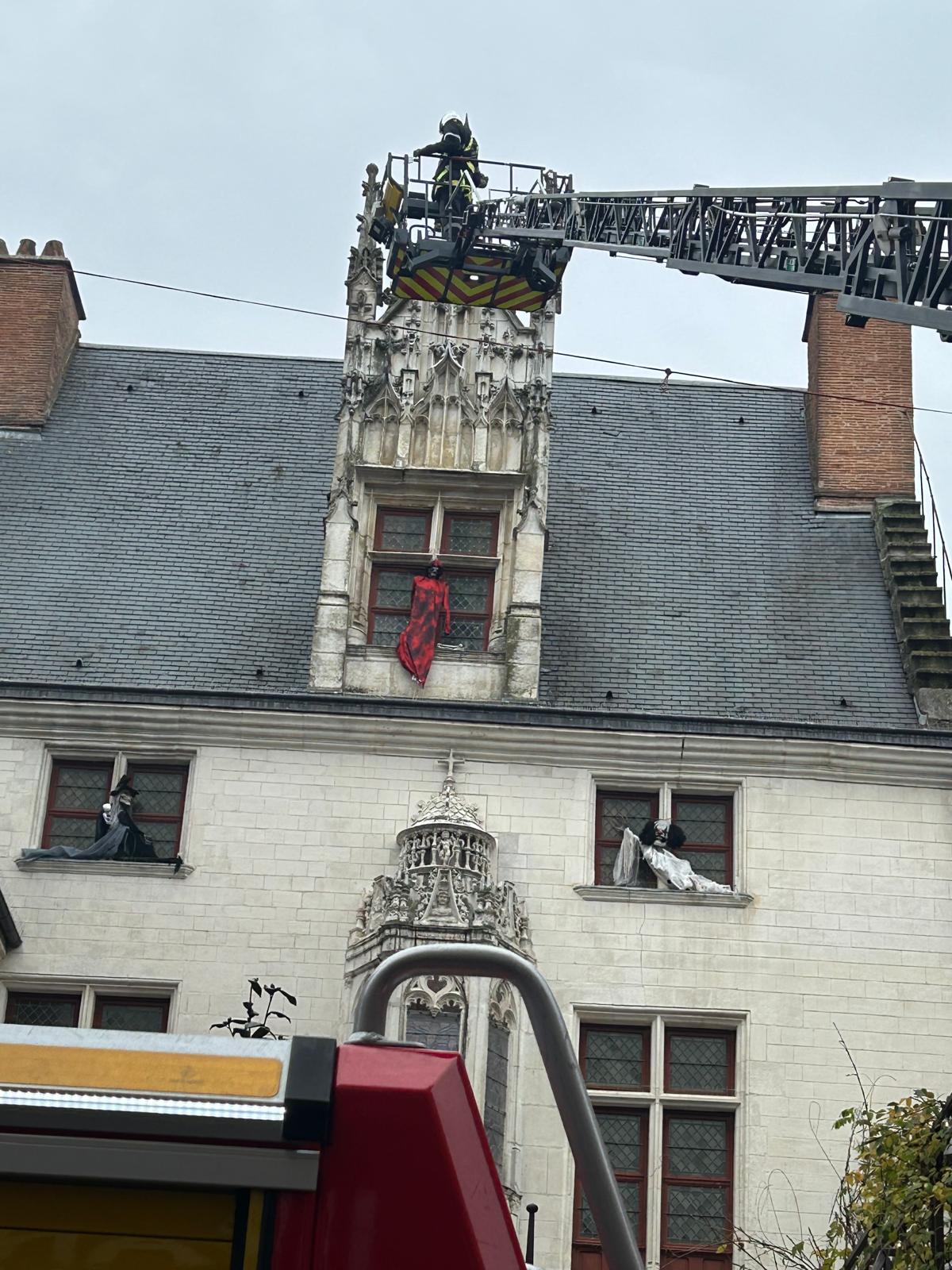 WhatsApp Image 2025-10-27 at 12.20.06 (3)