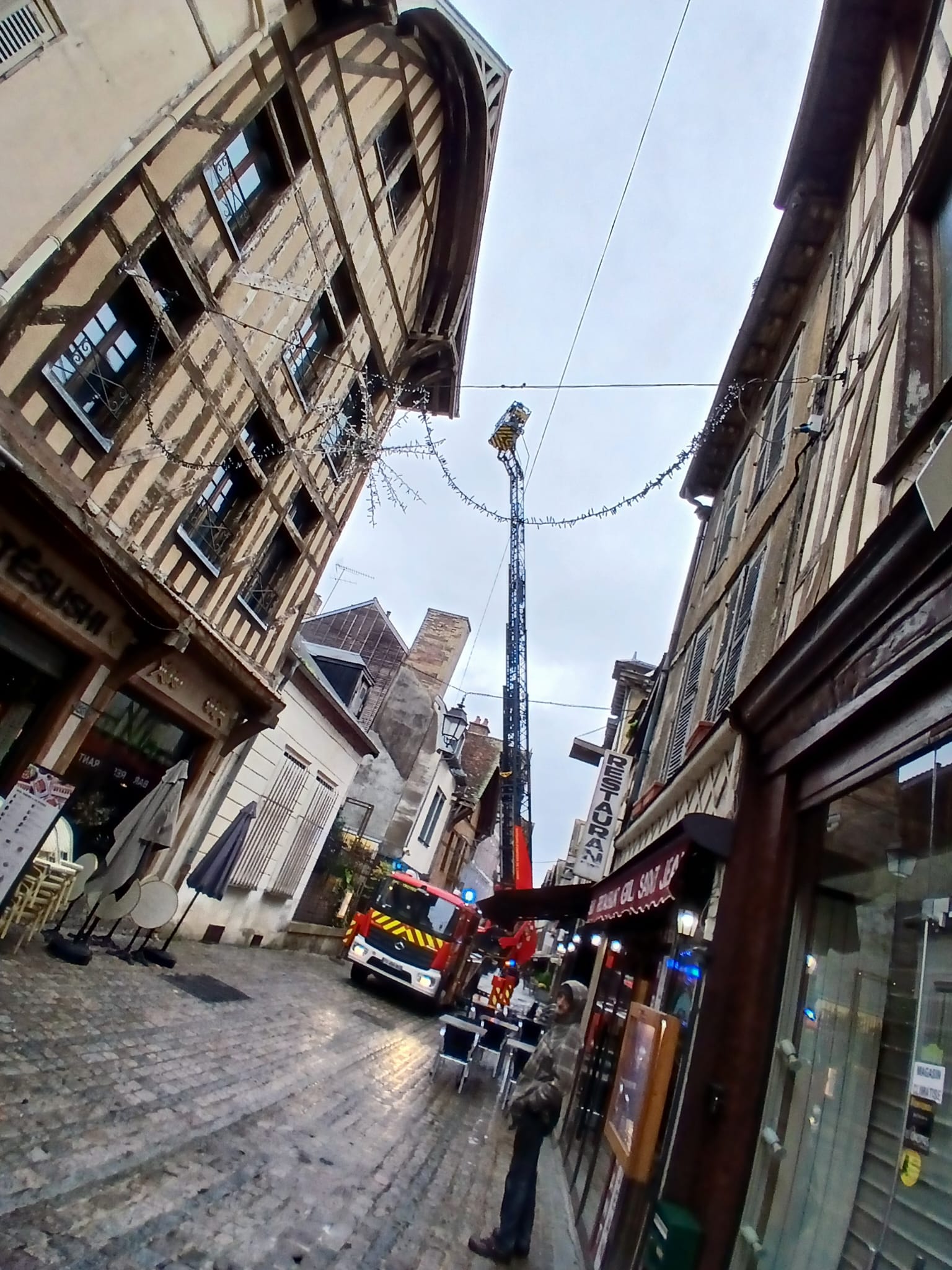 WhatsApp Image 2025-10-27 at 12.20.09 (2)