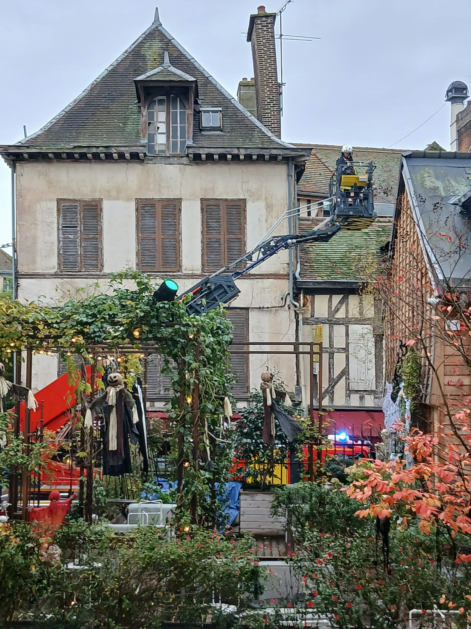 WhatsApp Image 2025-10-27 at 12.20.10